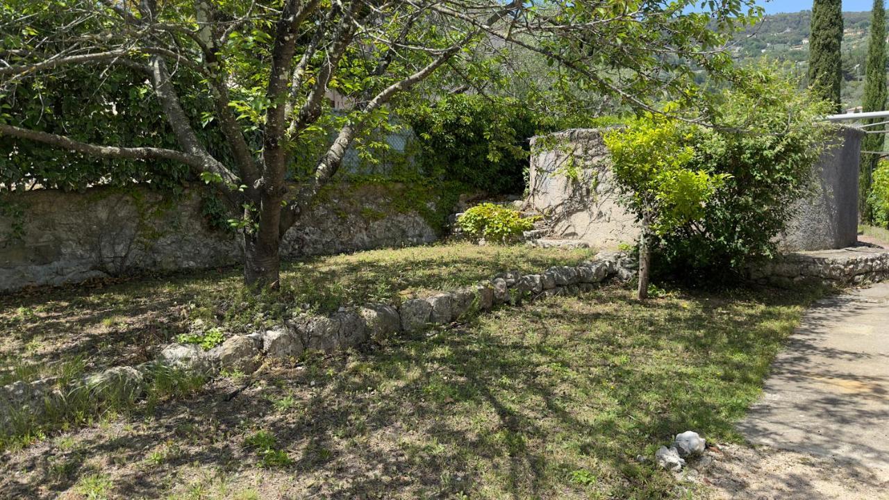 Villa Entiere Au Calme Dans Village Provencal Peymeinade Экстерьер фото
