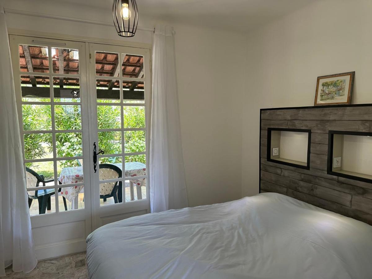 Villa Entiere Au Calme Dans Village Provencal Peymeinade Экстерьер фото