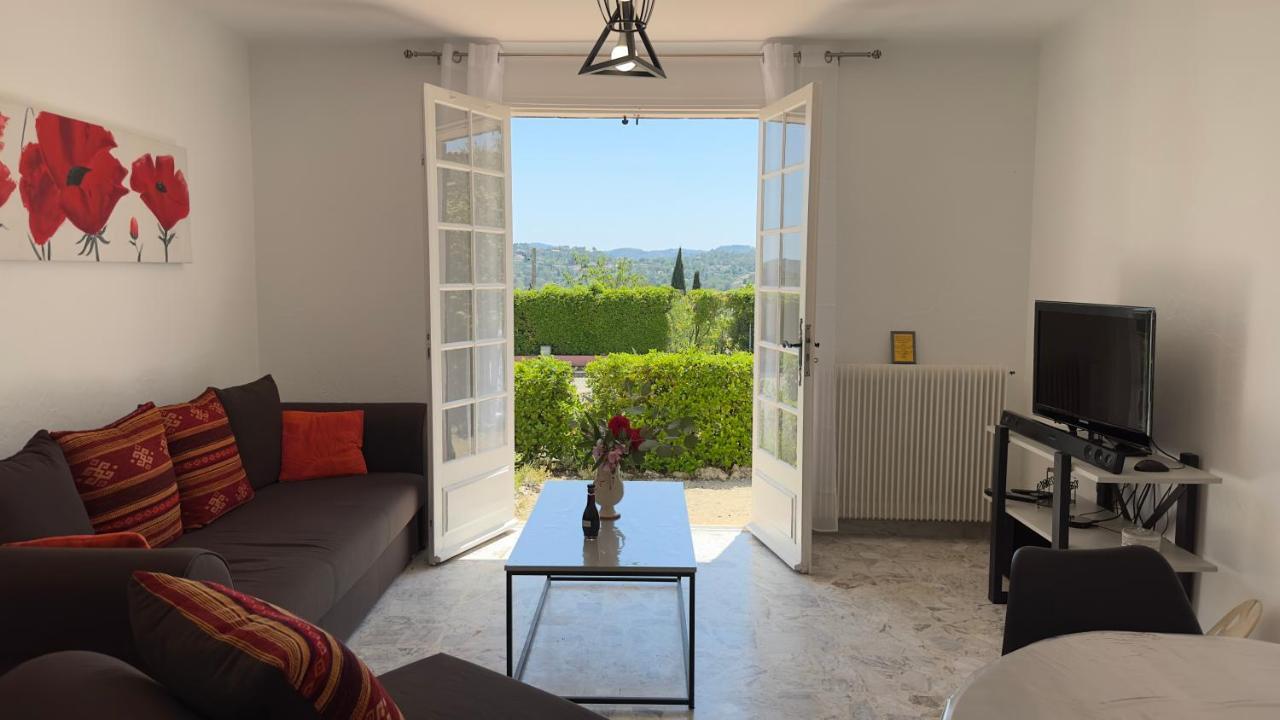 Villa Entiere Au Calme Dans Village Provencal Peymeinade Экстерьер фото